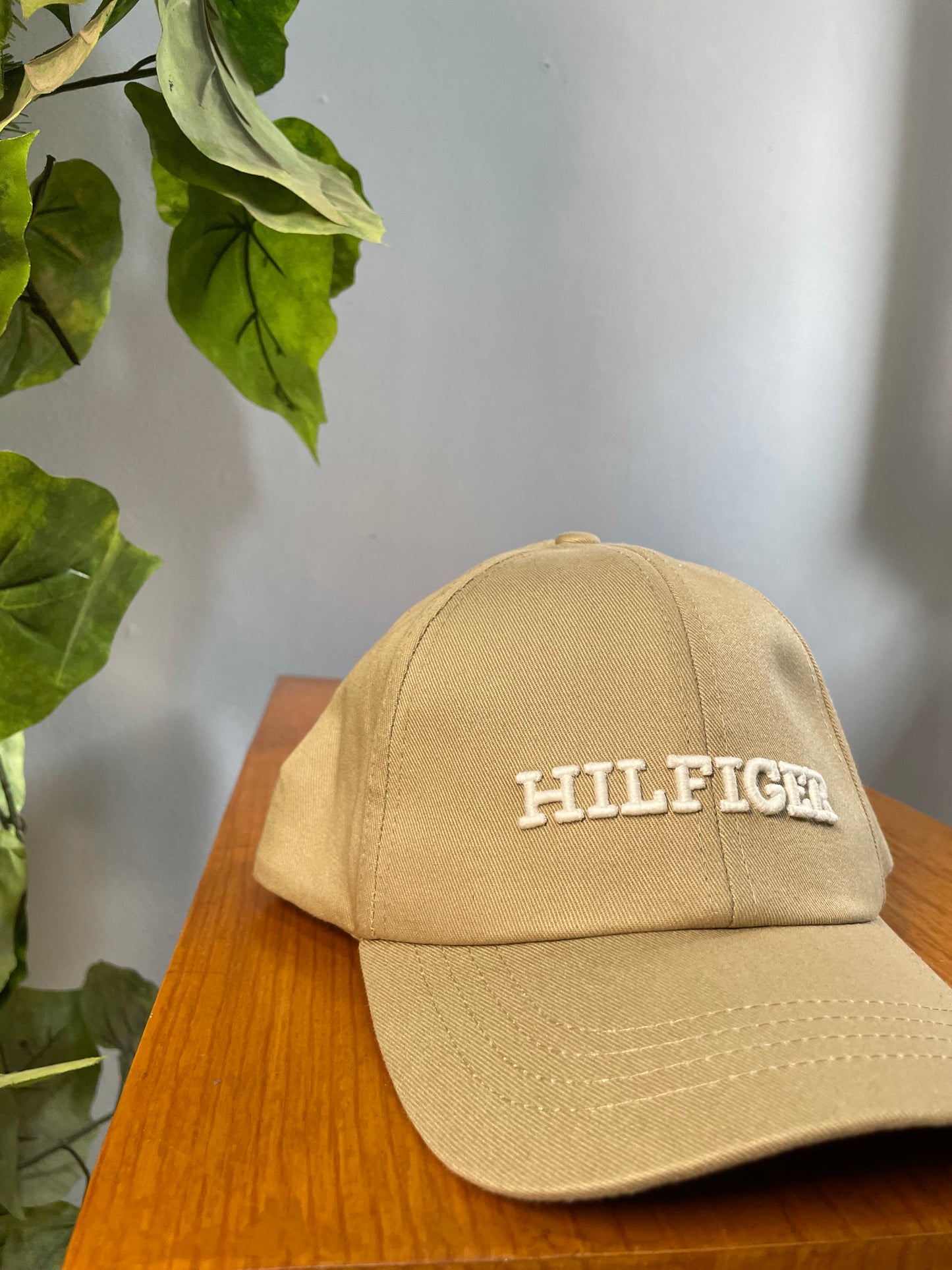 Tommy Hilfiger cap