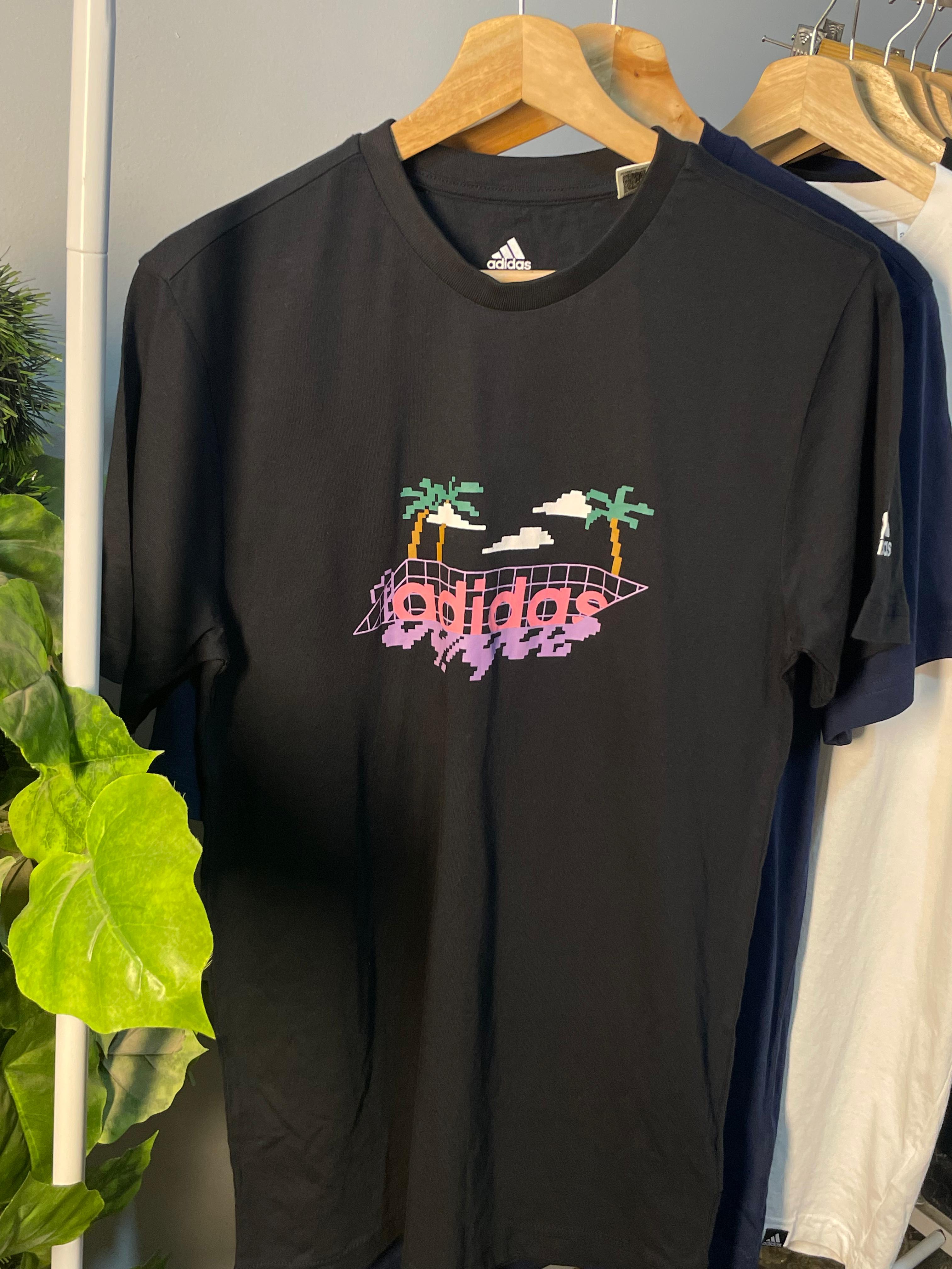 Adidas t-shirt