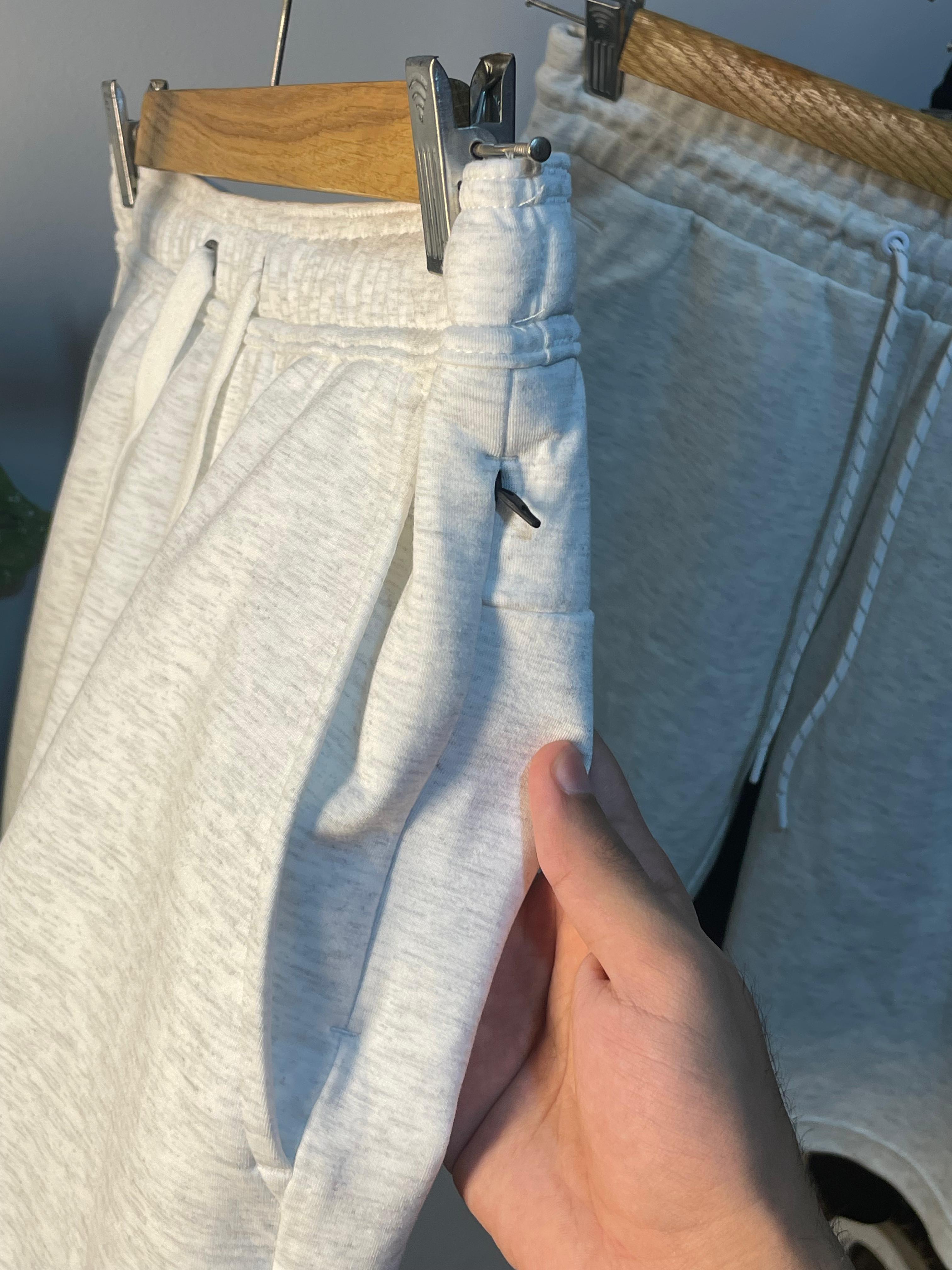 American Eagle Short