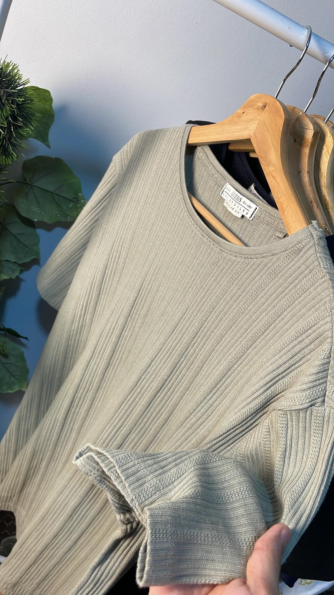 Guess t-shirt
