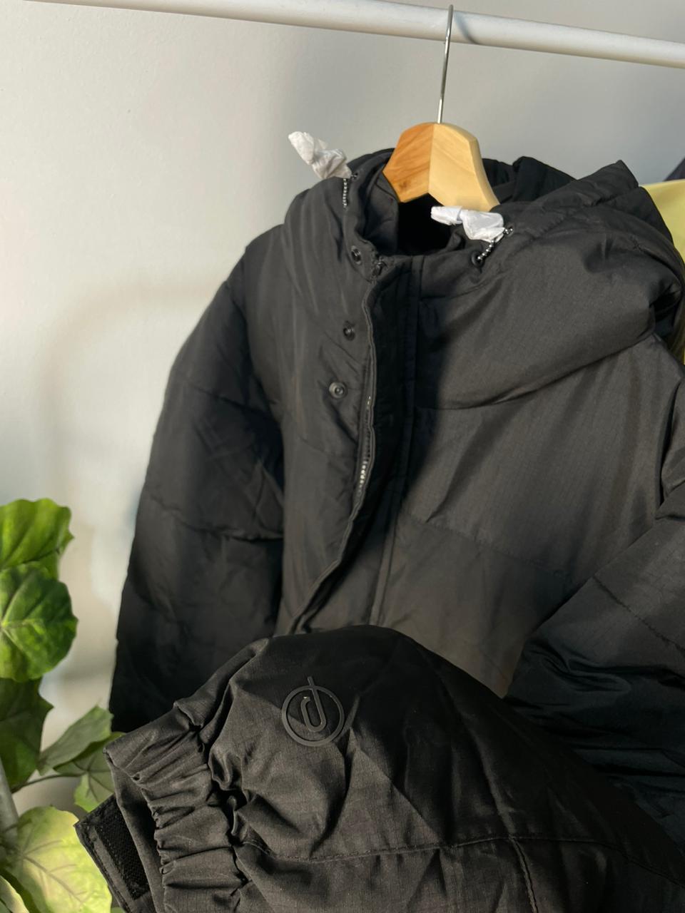 Zara dnwr puffer jacket