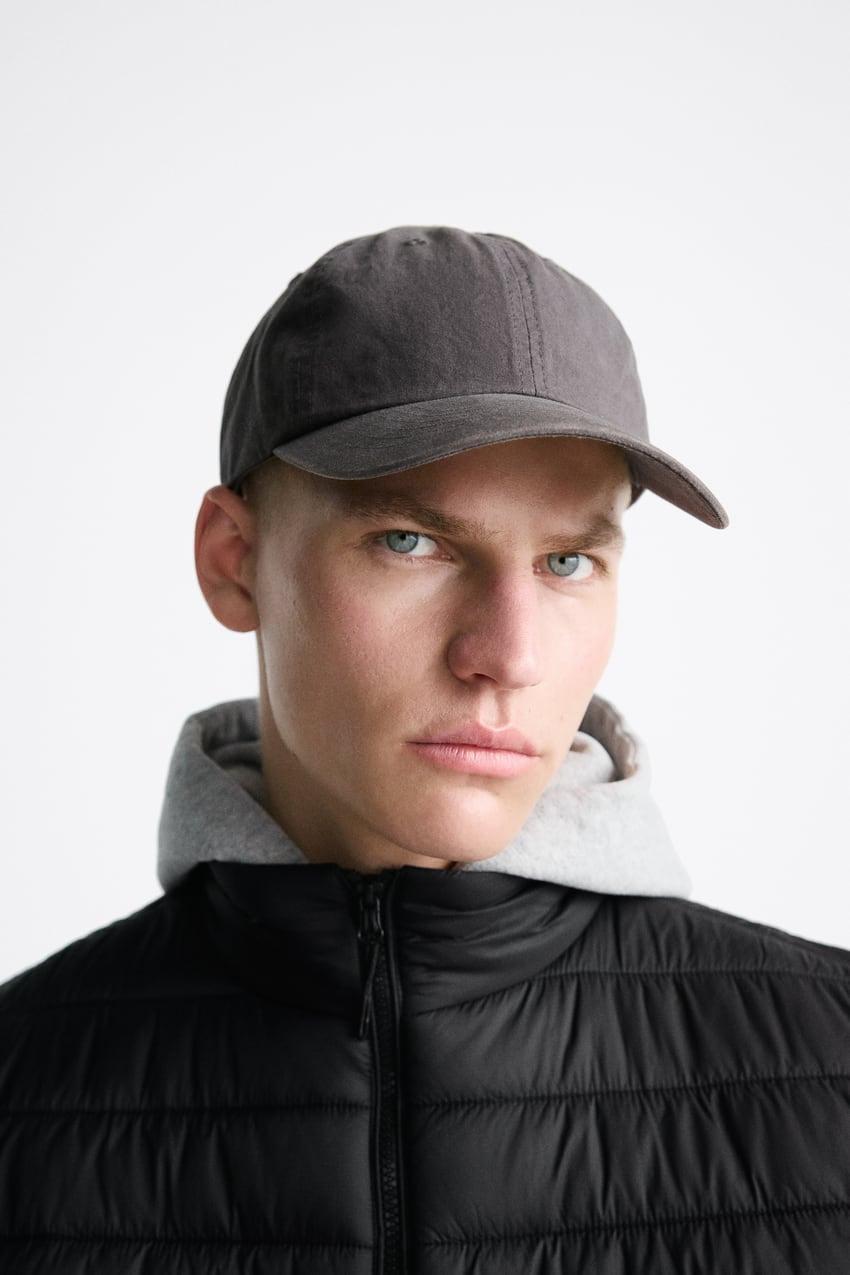 zara light puffer gilet black