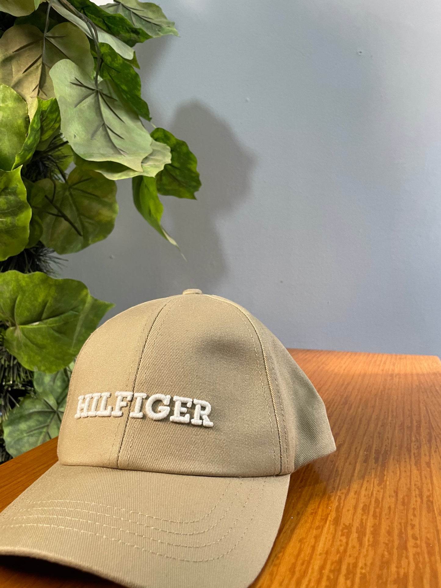 Tommy Hilfiger cap