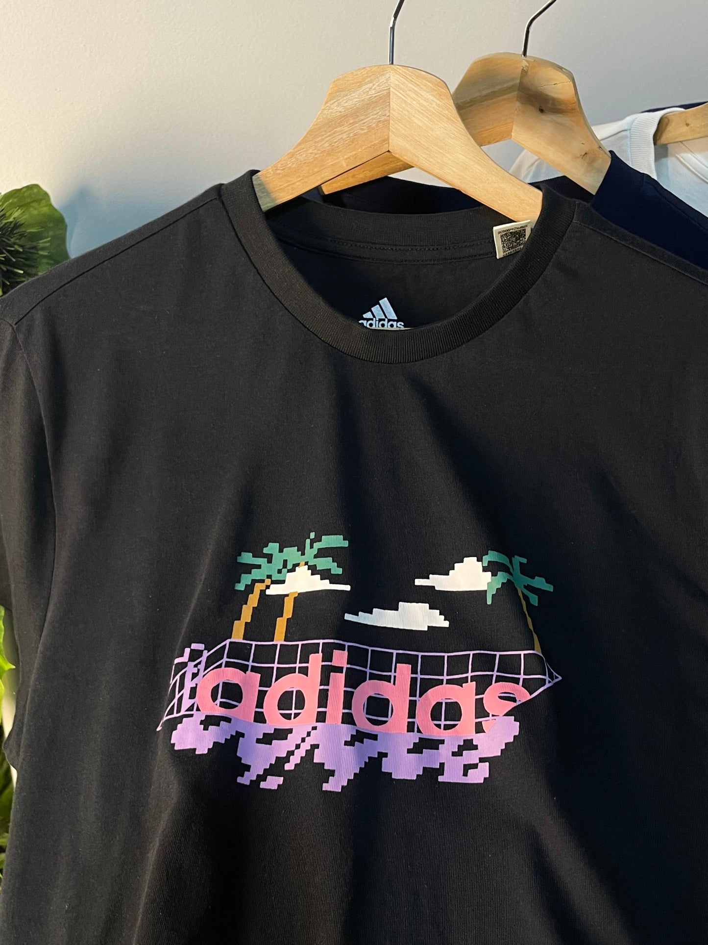 Adidas t-shirt
