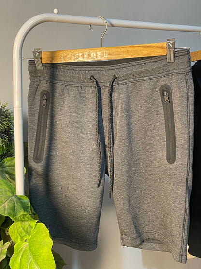 American Eagle Short