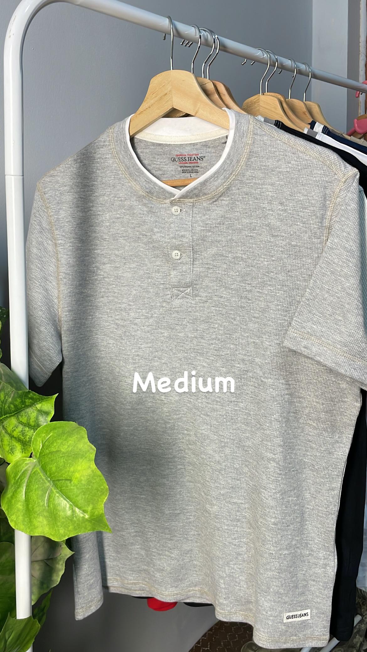 Guess t-shirt