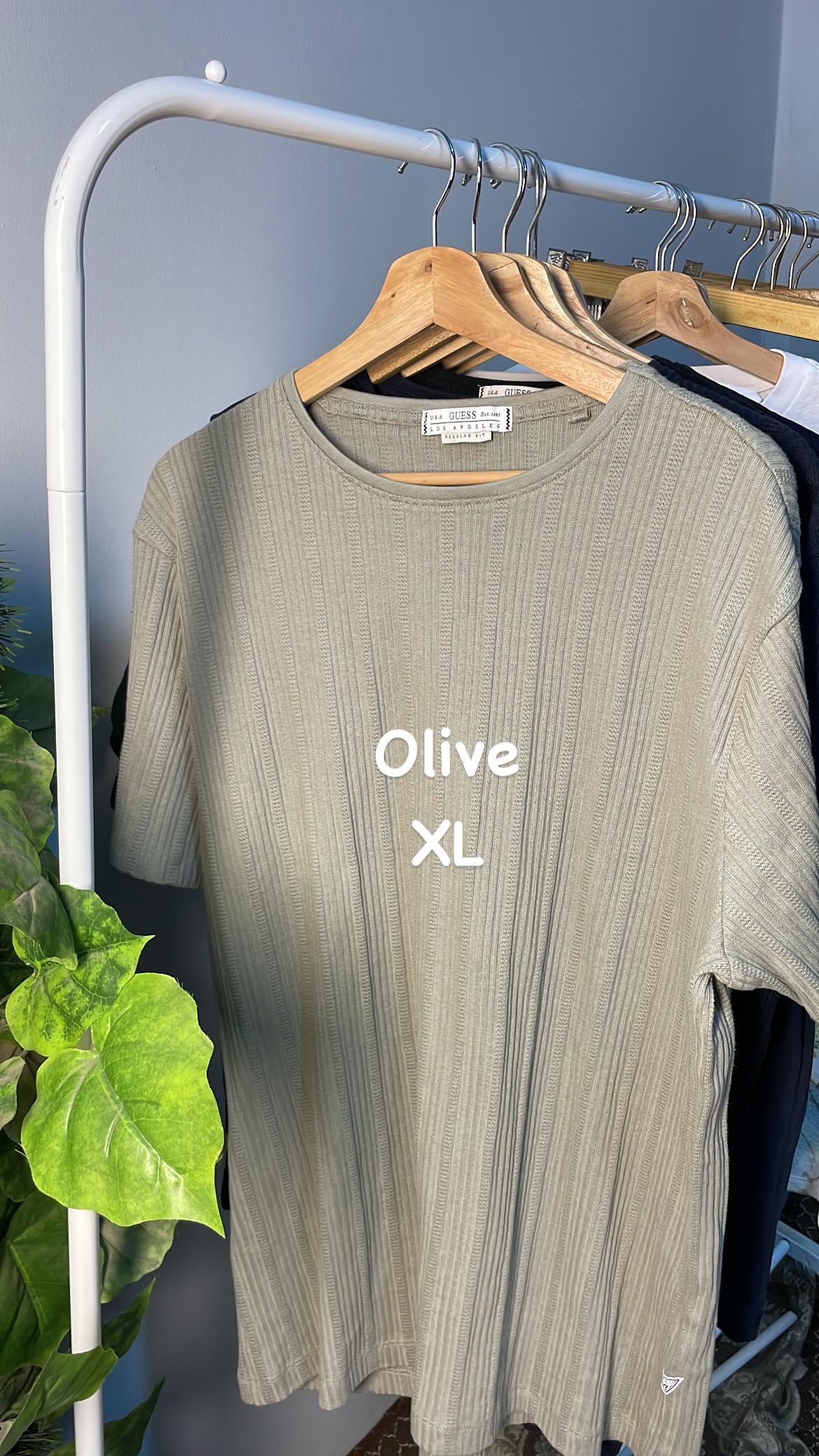 Guess t-shirt